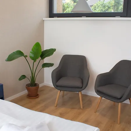 Отель Taxis - 4*