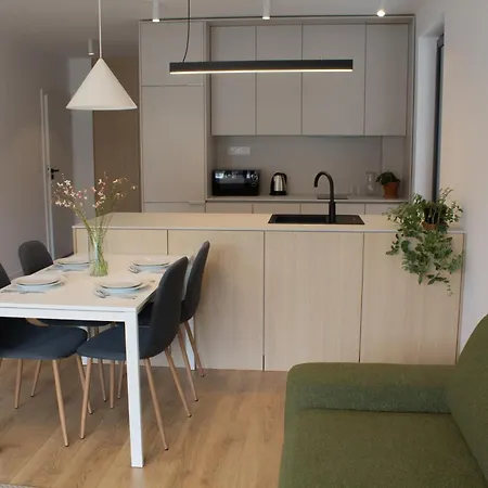 Taxis - 4* Братислава